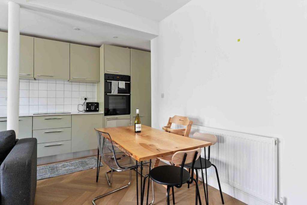 Modern 3 Bed Apartment In Tottenham Λονδίνο Εξωτερικό φωτογραφία